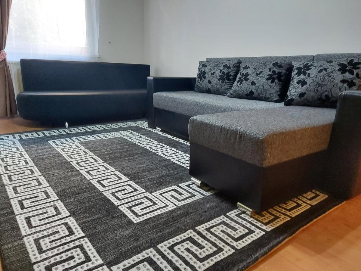 Lara Apartman Debrecen Dış mekan fotoğraf