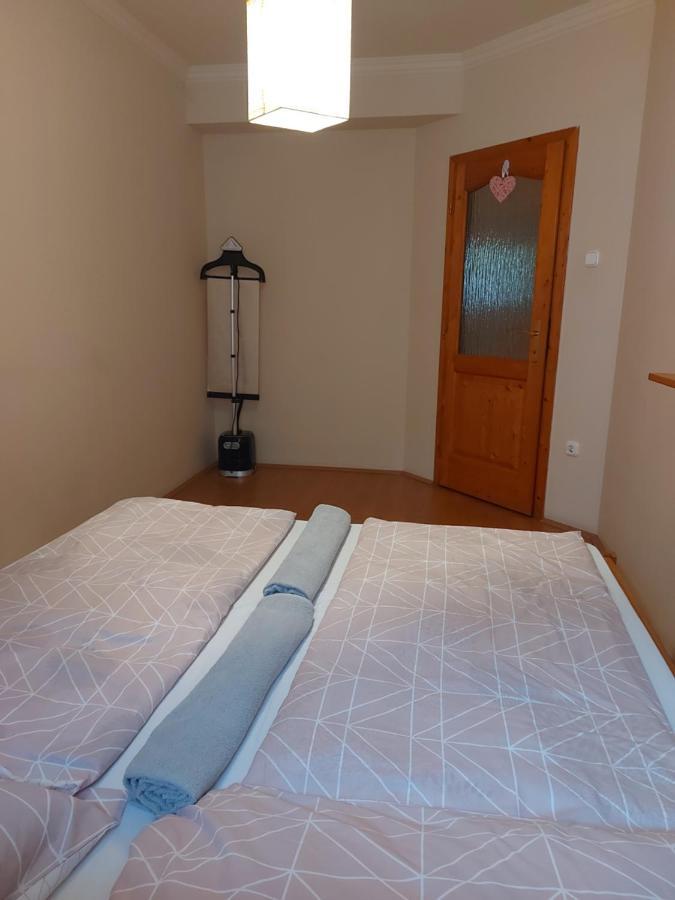 Lara Apartman Debrecen Dış mekan fotoğraf
